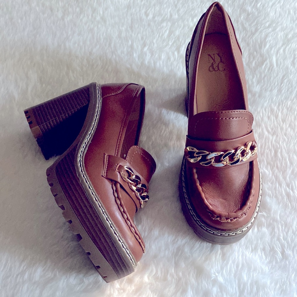 EUC NY & C Block Heel Brown Loafers with Gold Chain Detail Size 7.5